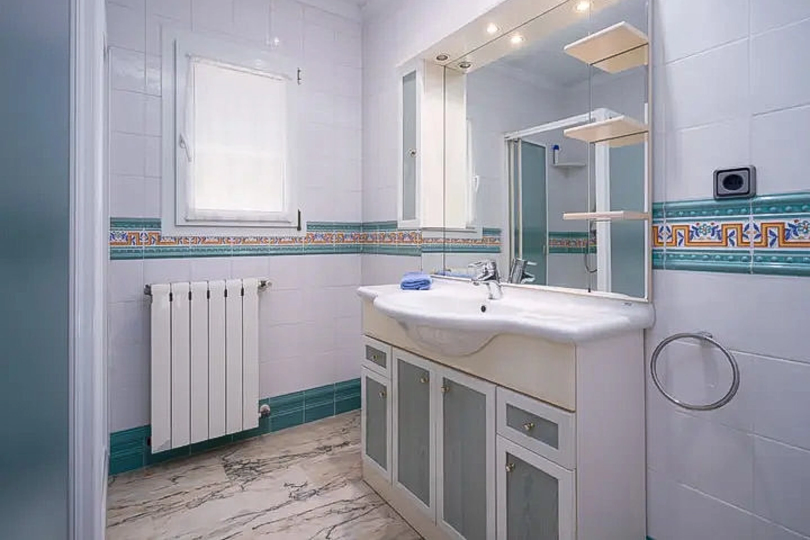 Villa with a pool and sea views for sale in Moraira.
