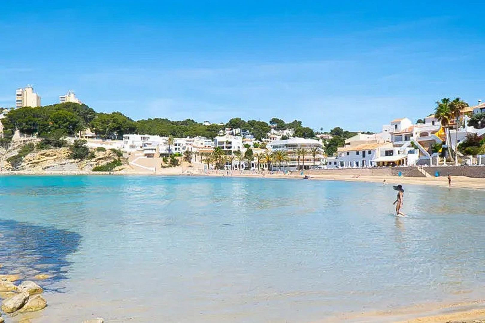 Villa with a pool and sea views for sale in Moraira.