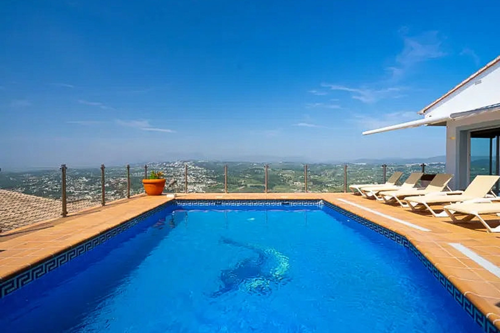 Villa with a pool and sea views for sale in Moraira.