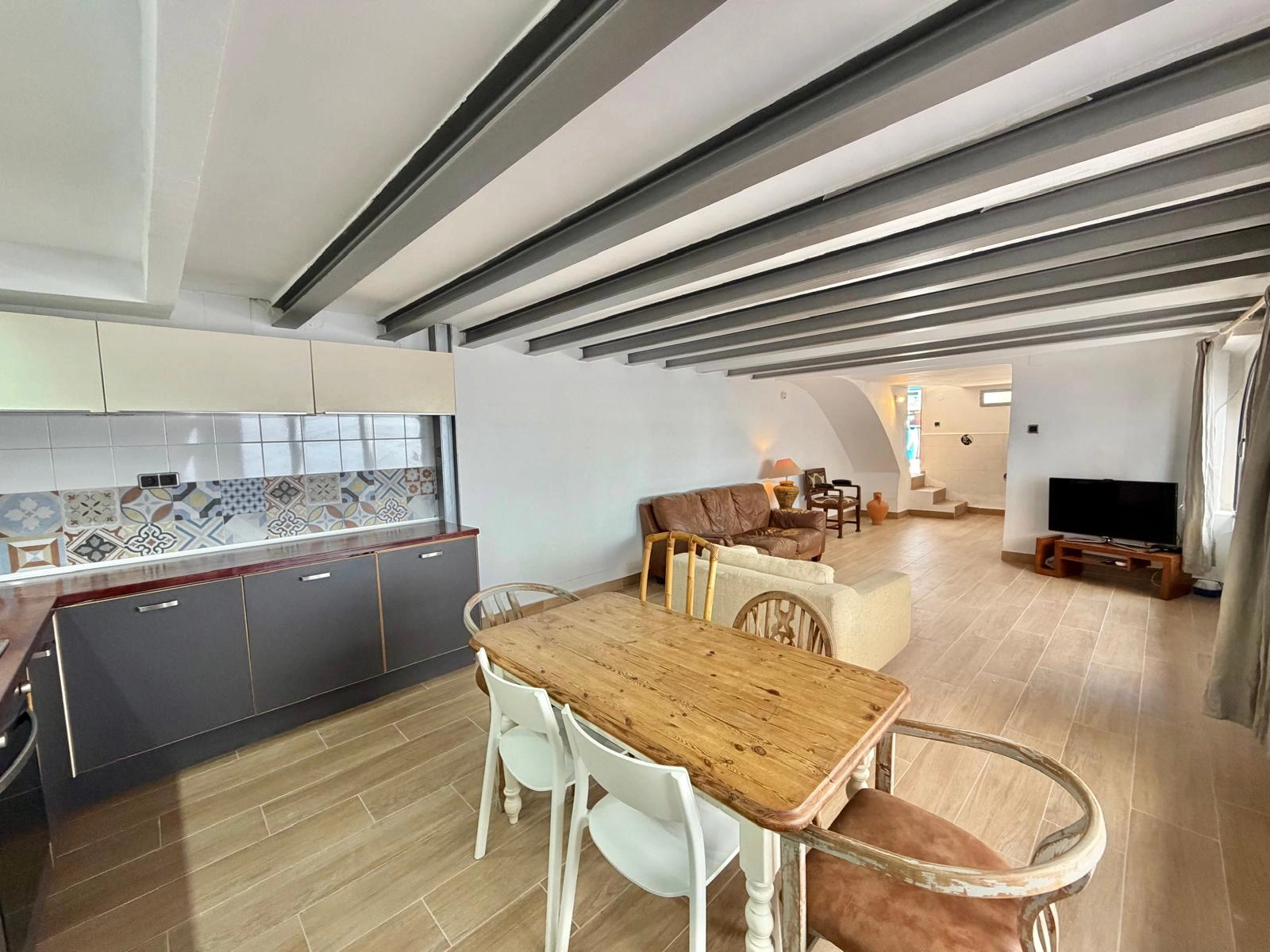 Charmante maison de village avec licence touristique à vendre au cœur de Jávea.