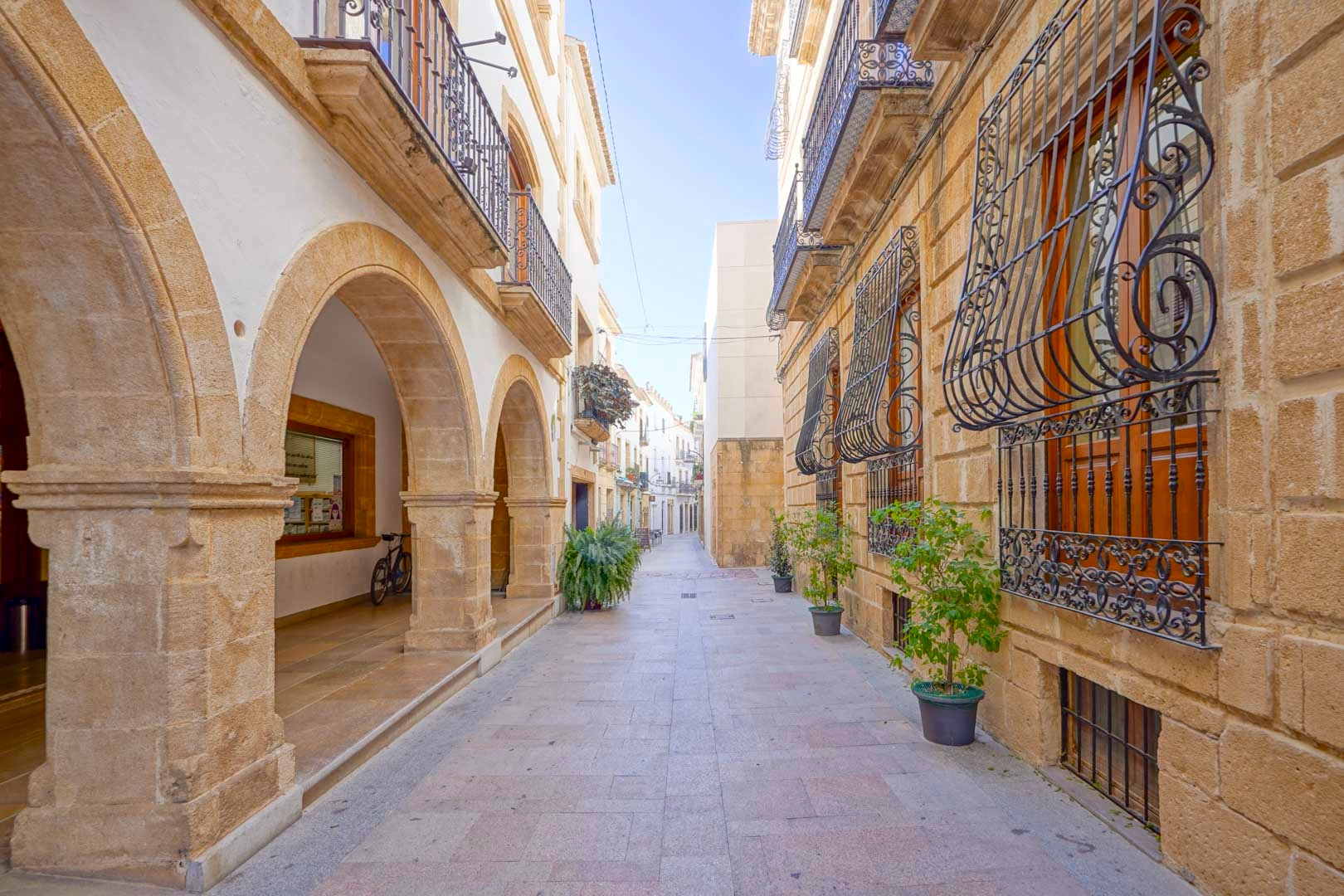 Moderno piso de 3 dormitorios en venta en Javea
