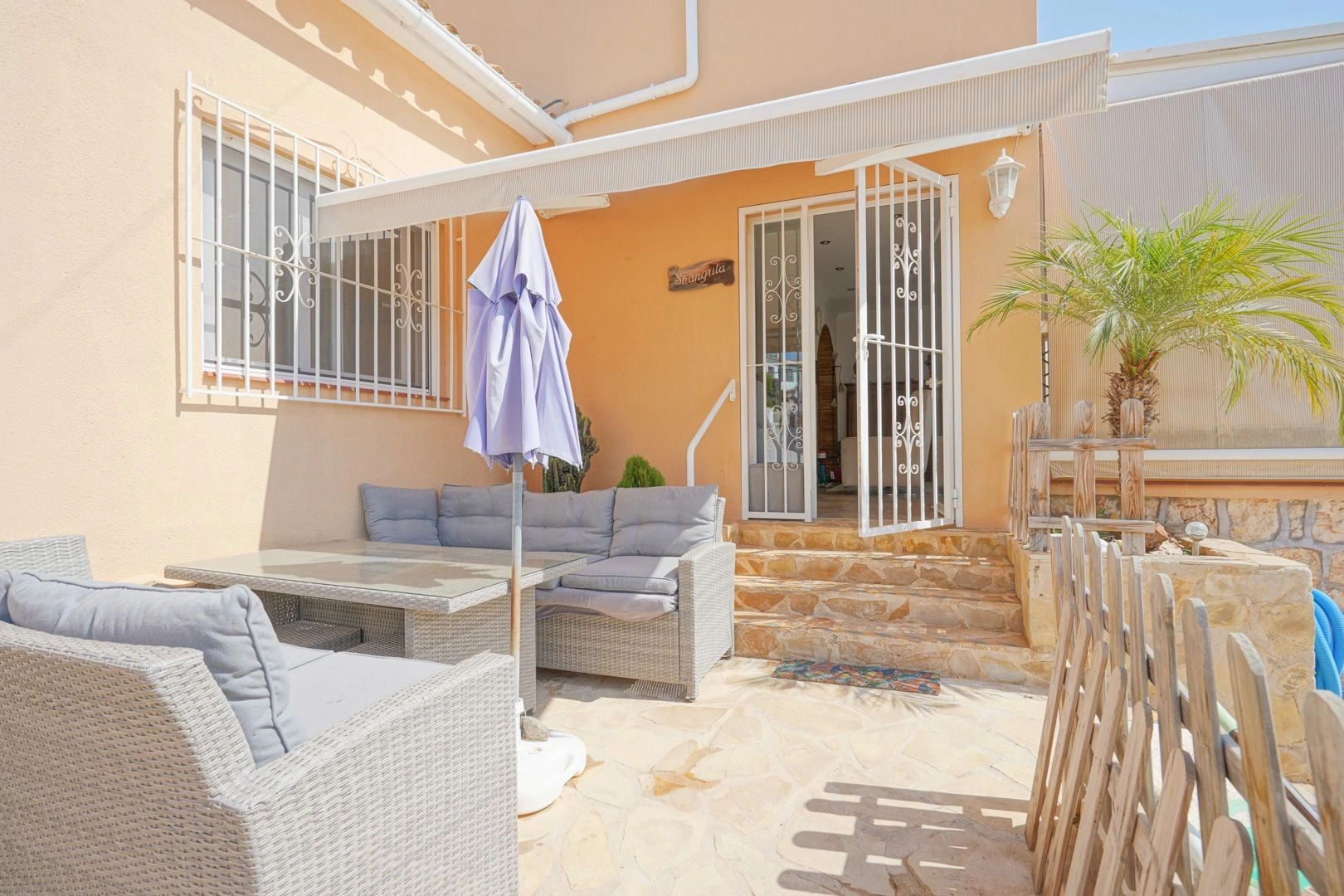 Traditionelle Villa mit Meerblick in Strandnähe in Calpe zu verkaufen