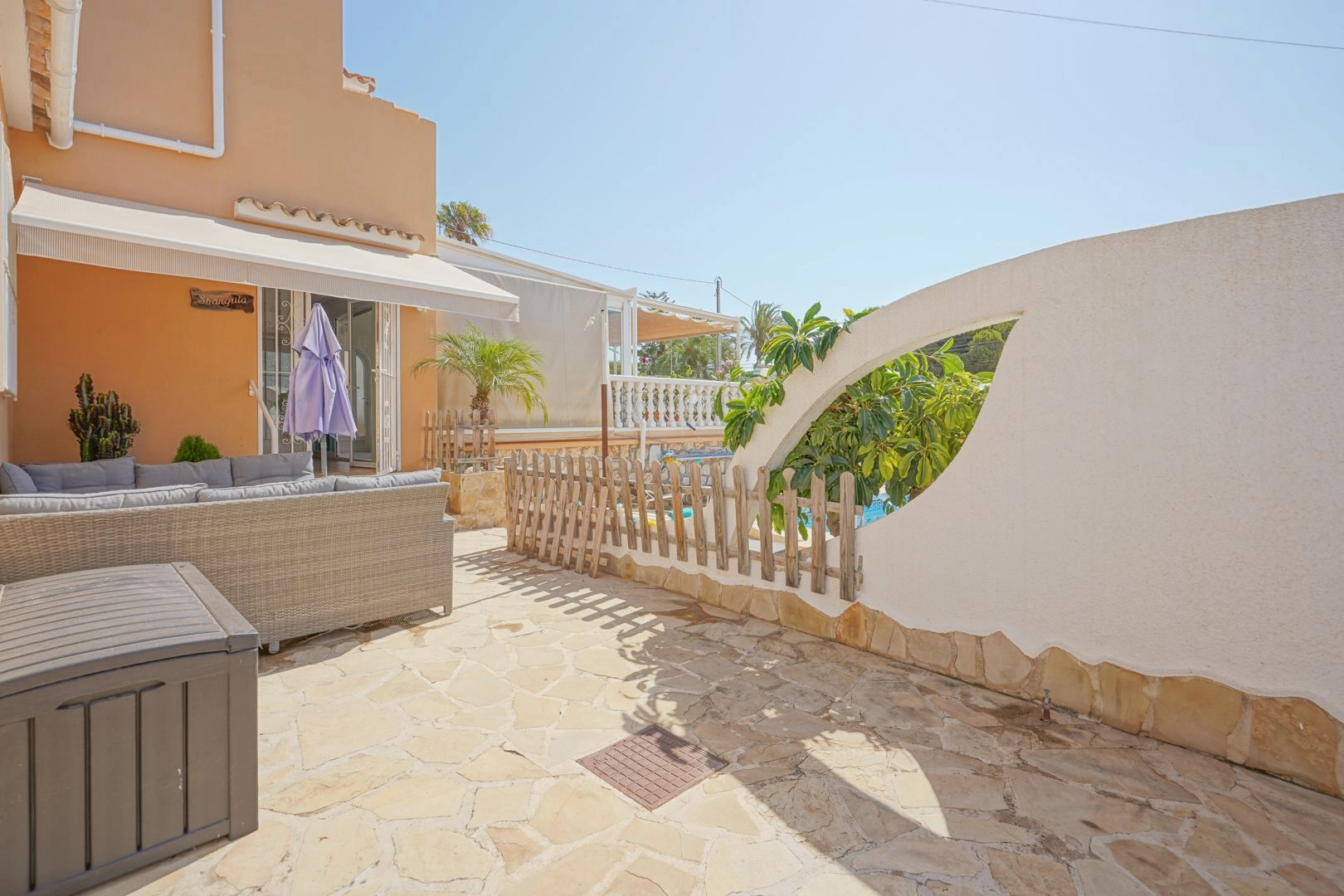 Traditionelle Villa mit Meerblick in Strandnähe in Calpe zu verkaufen