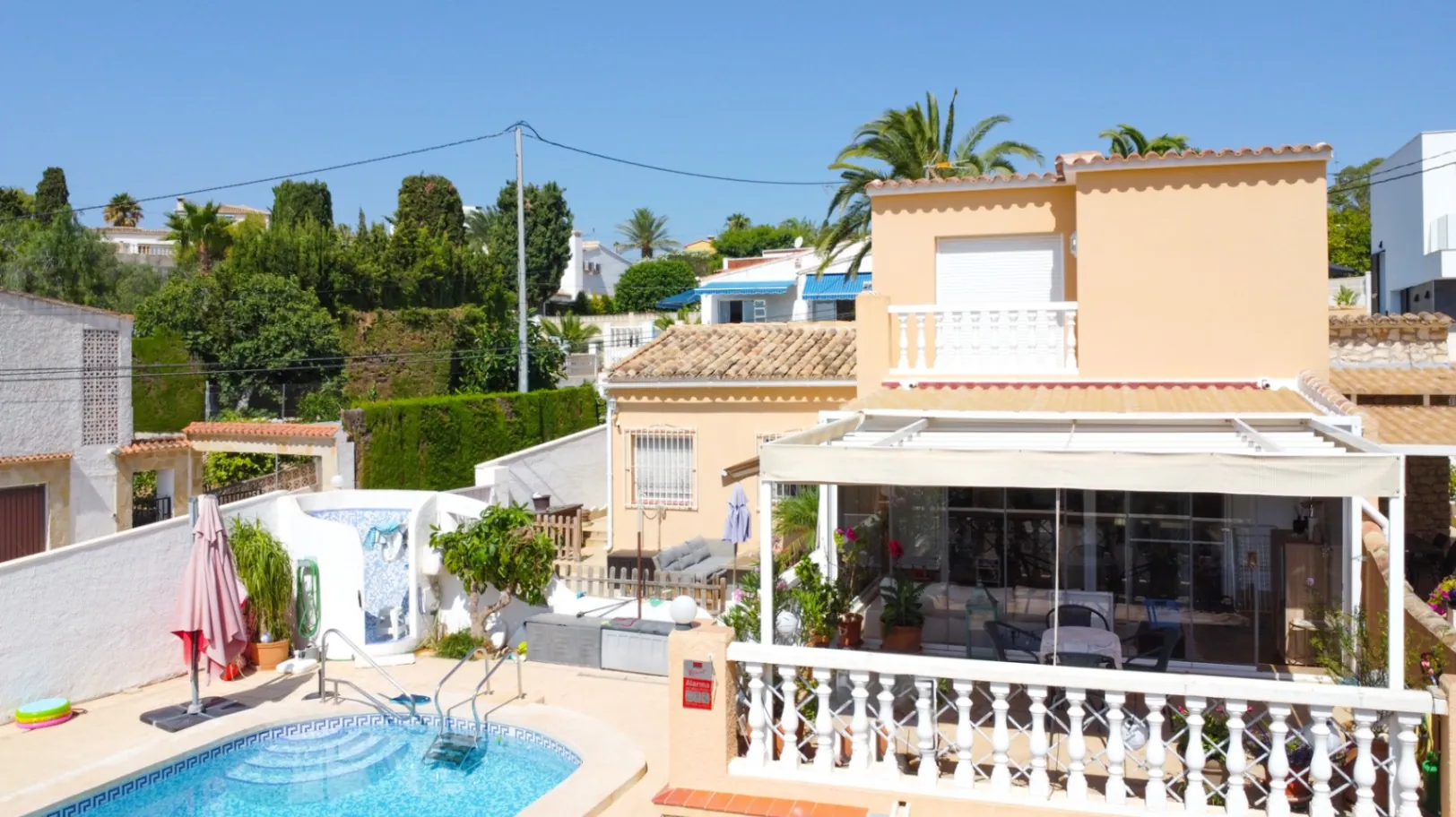Traditionelle Villa mit Meerblick in Strandnähe in Calpe zu verkaufen