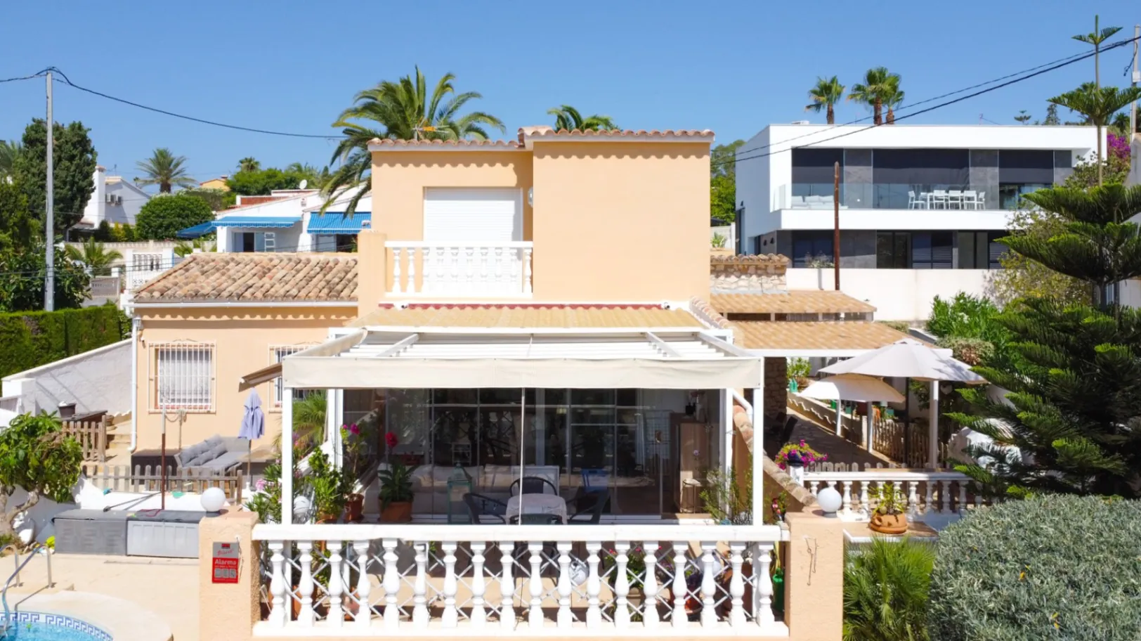 Traditionelle Villa mit Meerblick in Strandnähe in Calpe zu verkaufen