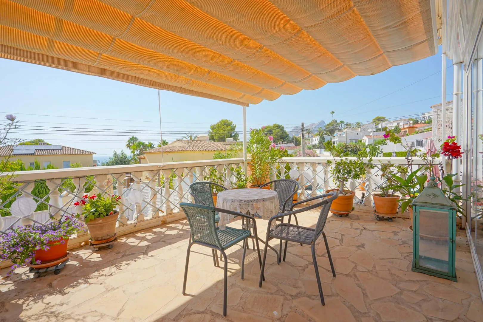 Traditionelle Villa mit Meerblick in Strandnähe in Calpe zu verkaufen
