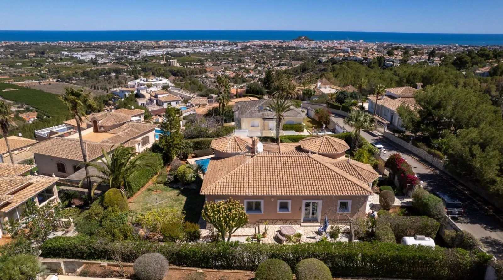 ARDEN - Chalet for vacation rental with sea views in Dénia