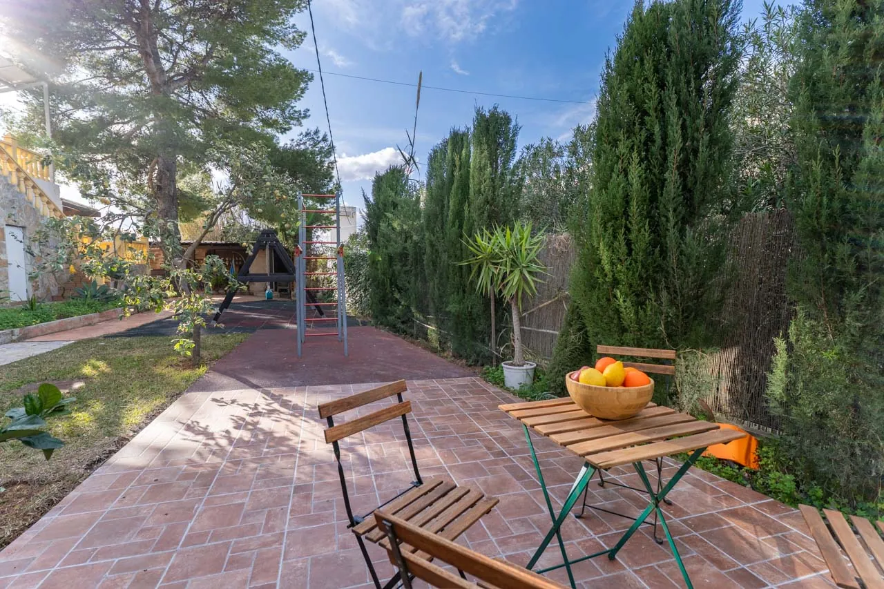 Villa avec vue sur la mer et proche de la plage à vendre à Denia.
