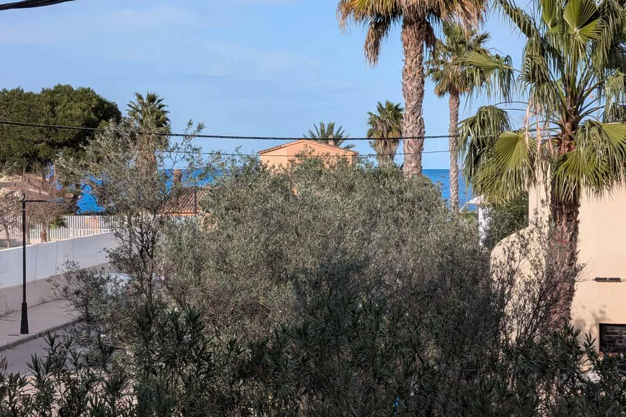 Villa avec vue sur la mer et proche de la plage à vendre à Denia.