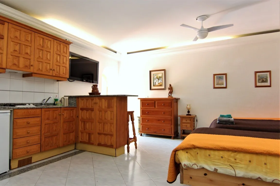 Magnifique villa spacieuse à vendre avec vue sur la mer située à Benissa, à quelques pas de la mer.