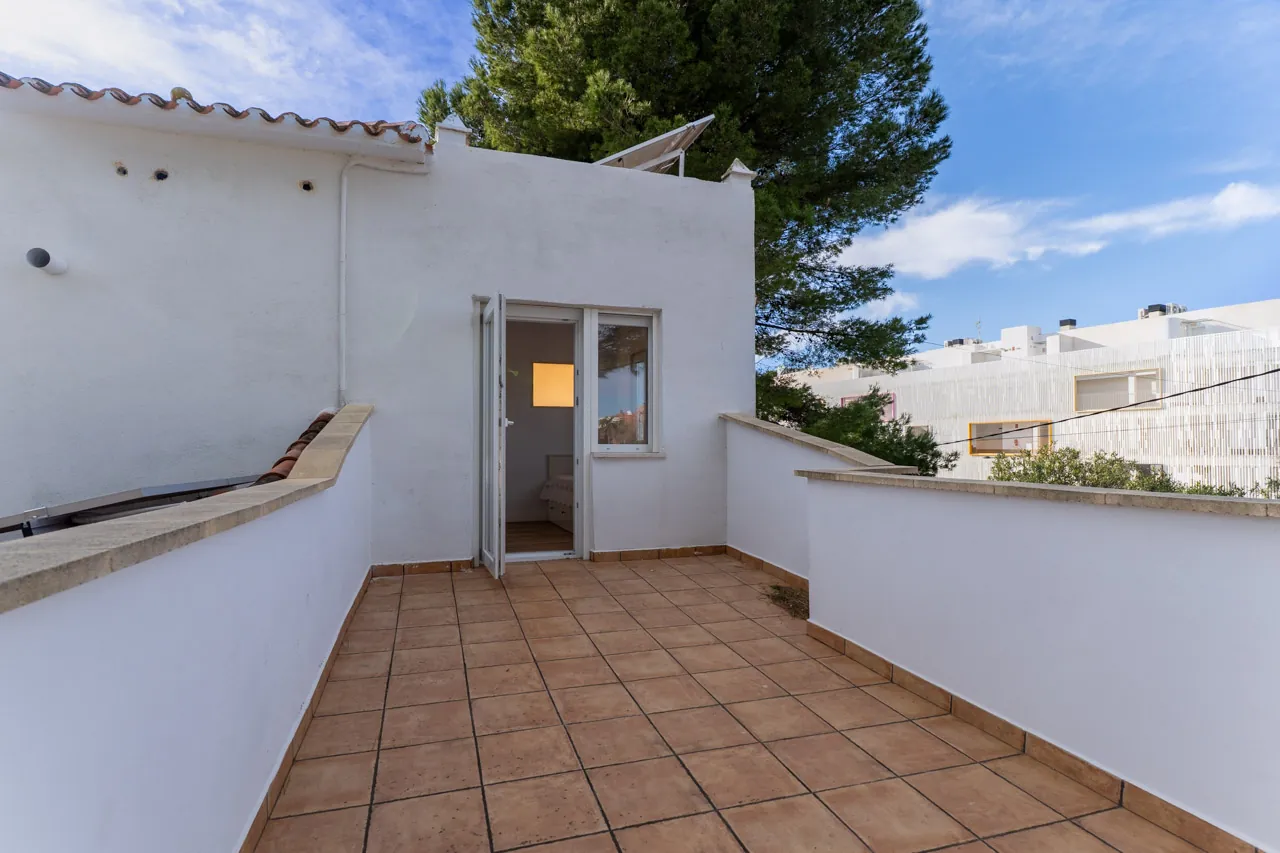 Villa avec vue sur la mer et proche de la plage à vendre à Denia.