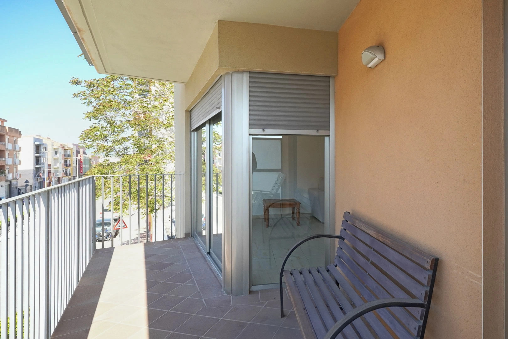 Luminoso apartamento en Teulada con patio privado y excelente ubicación. - 5