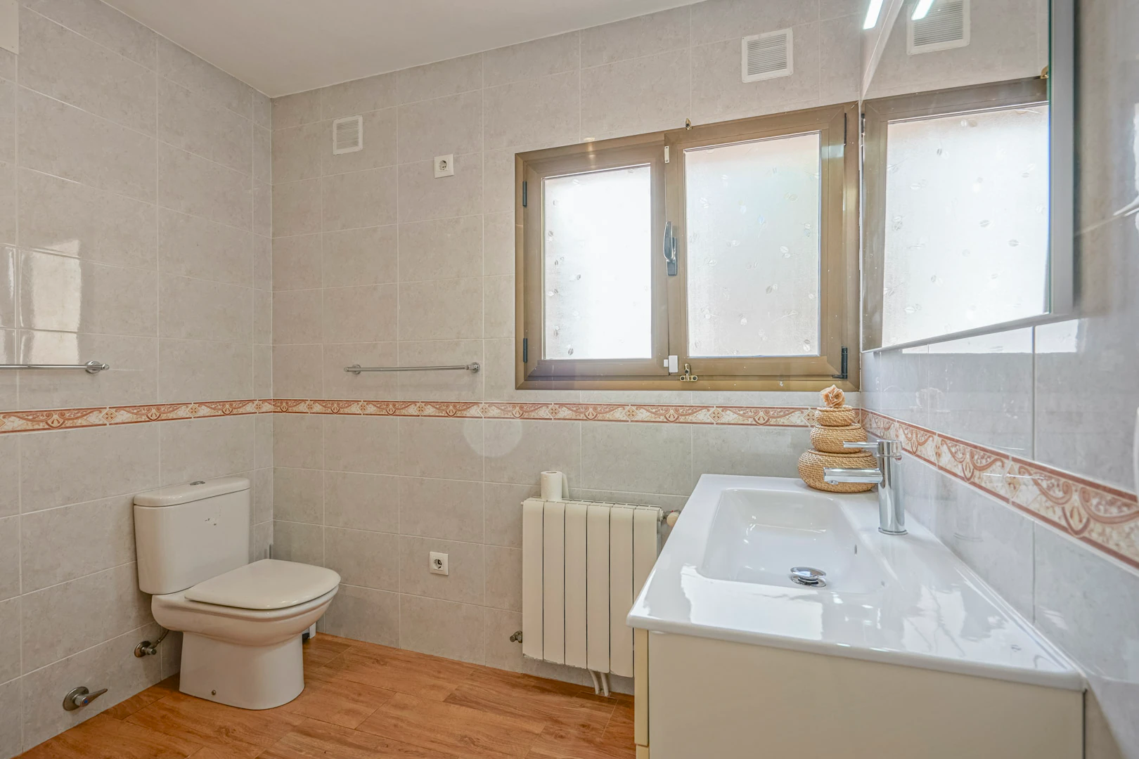 Villa tradicional de 5 dormitorios en venta en Jávea.