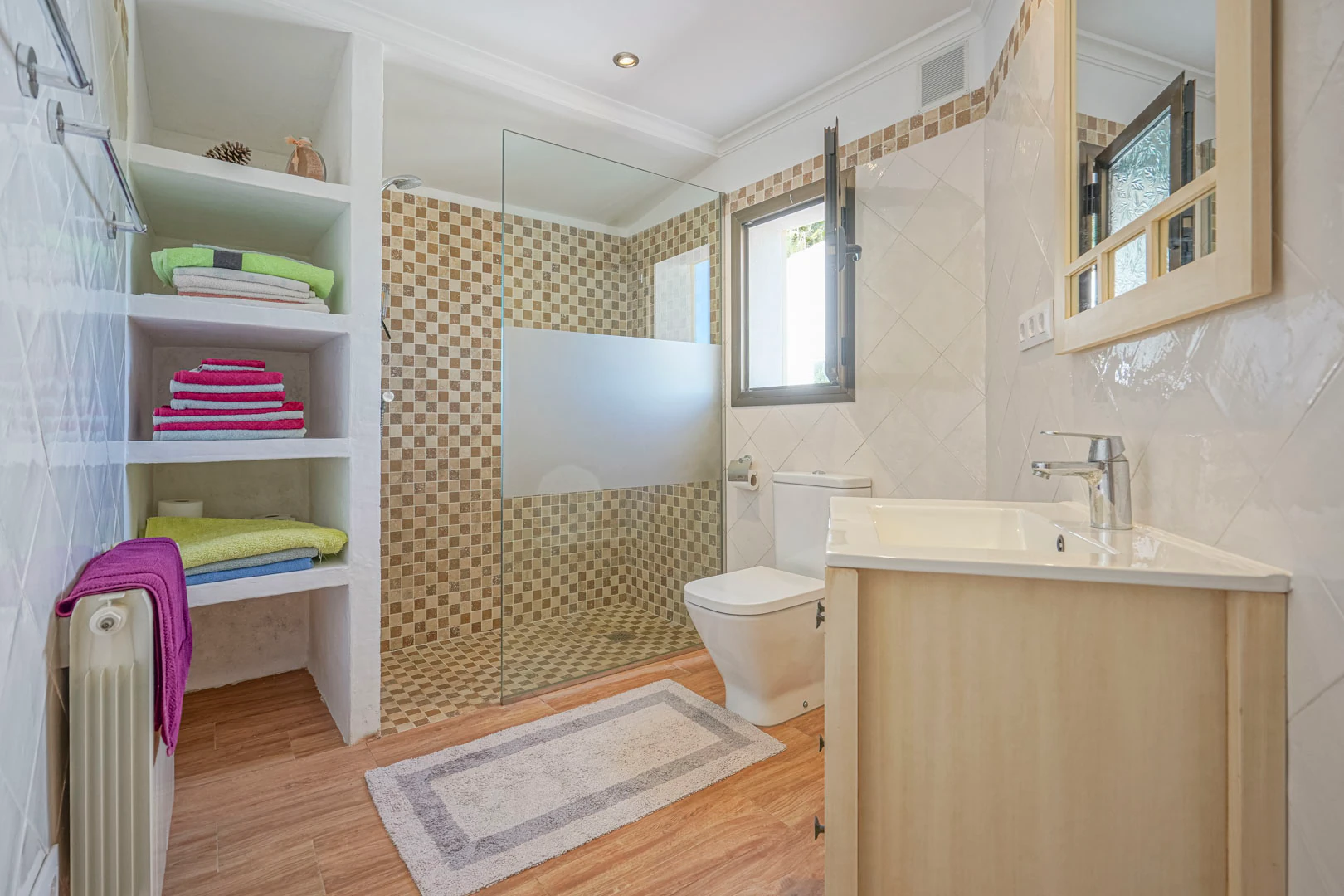Villa tradicional de 5 dormitorios en venta en Jávea.
