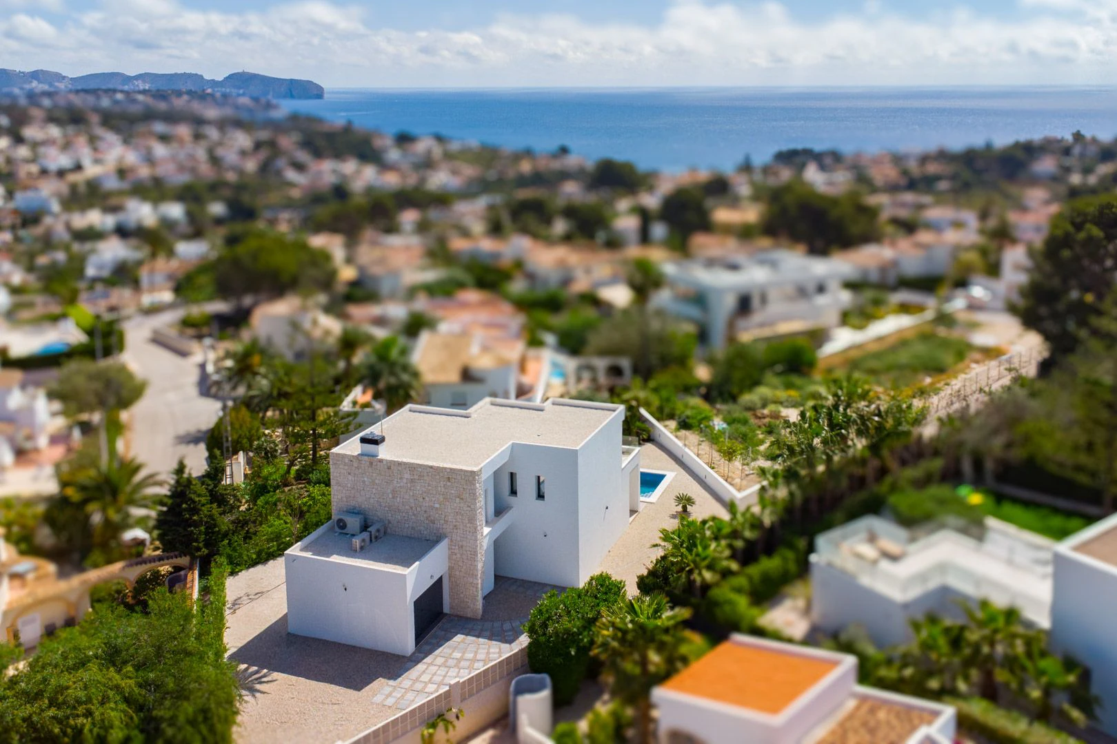 Villa moderne avec vue sur la mer et grand terrain à Benissa.