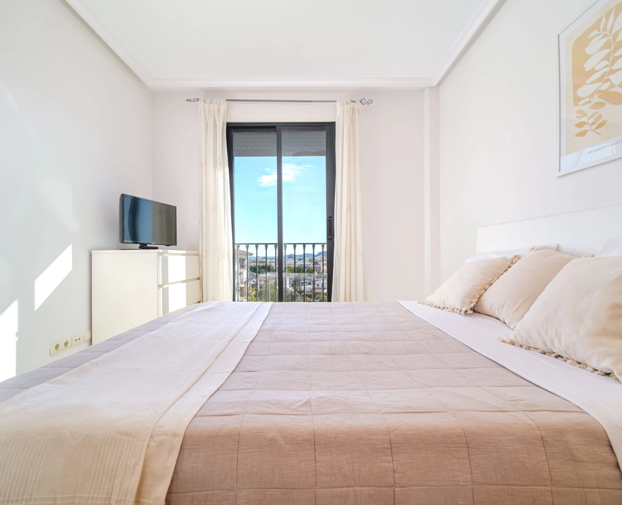 Appartement lumineux de 2 chambres avec vues dégagées à vendre à Javea.