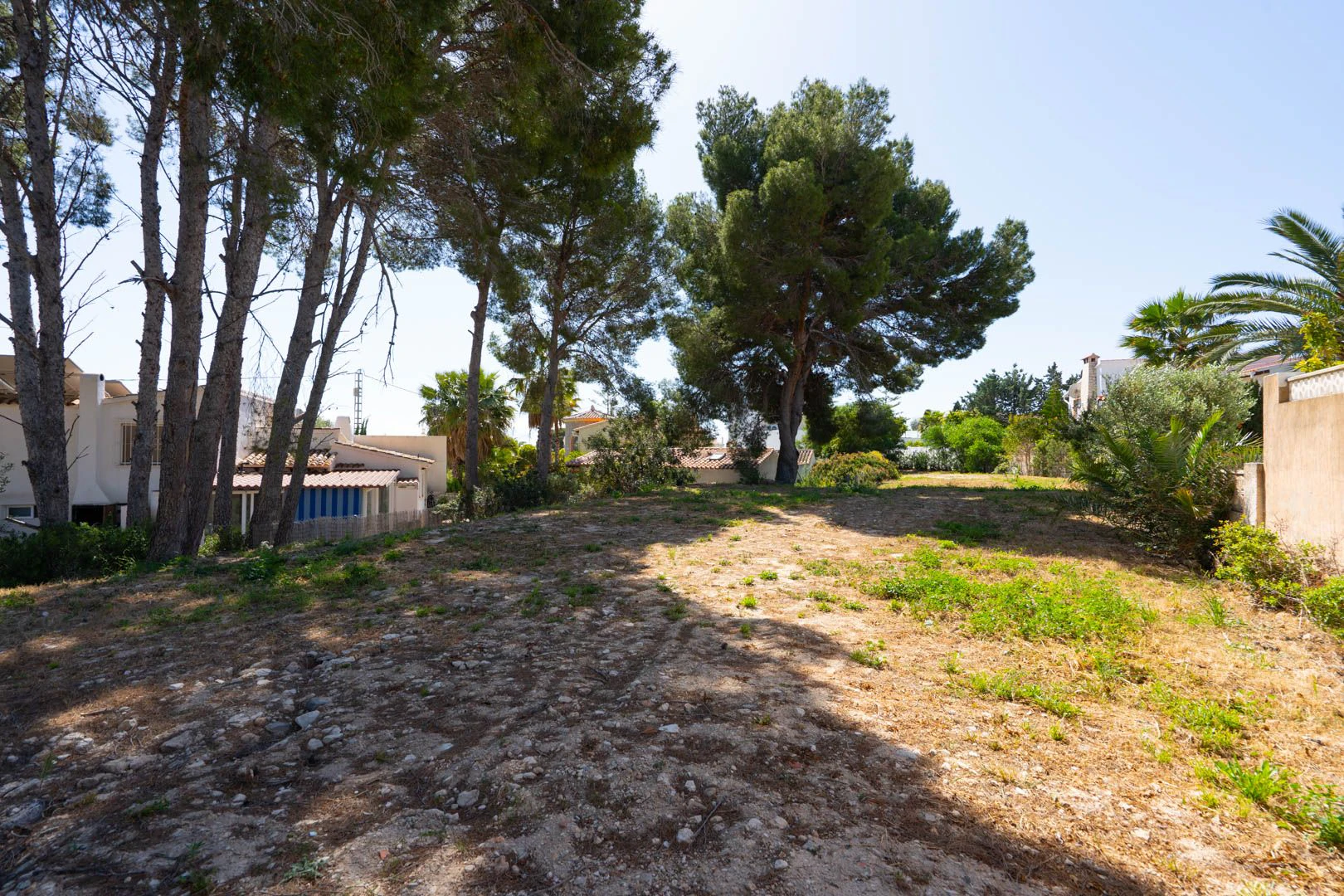 Villa moderne avec vue sur la mer et grand terrain à Benissa.