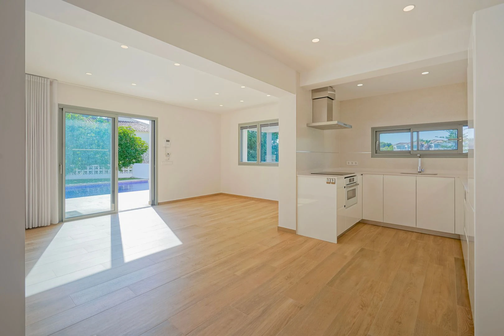 Villa in vendita con 3 camere da letto e piscina a Benissa, Alicante.