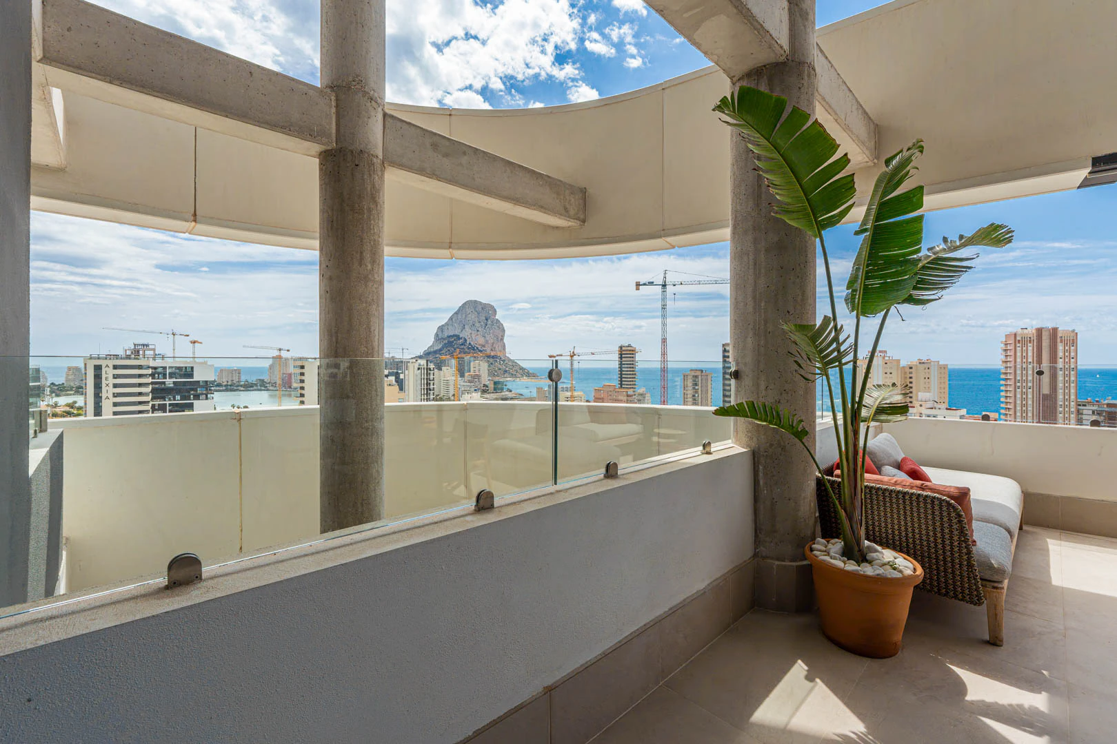 Penthouse mit Meerblick zu verkaufen in Calpe.