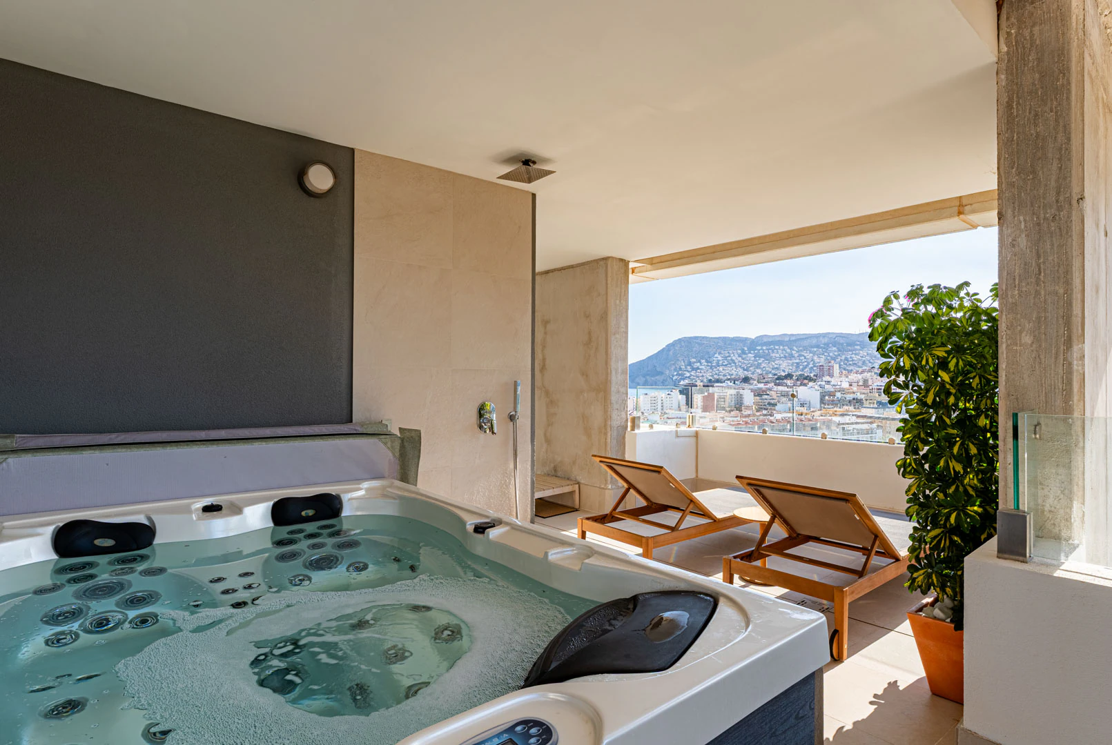 Penthouse mit Meerblick zu verkaufen in Calpe.