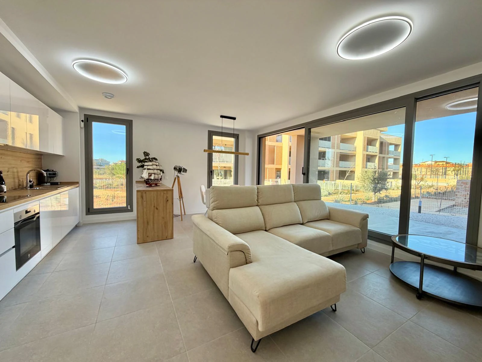 AR70033 - Exclusiva planta baja con 3 dormitorios en venta en Denia a pasos del centro y de comercios