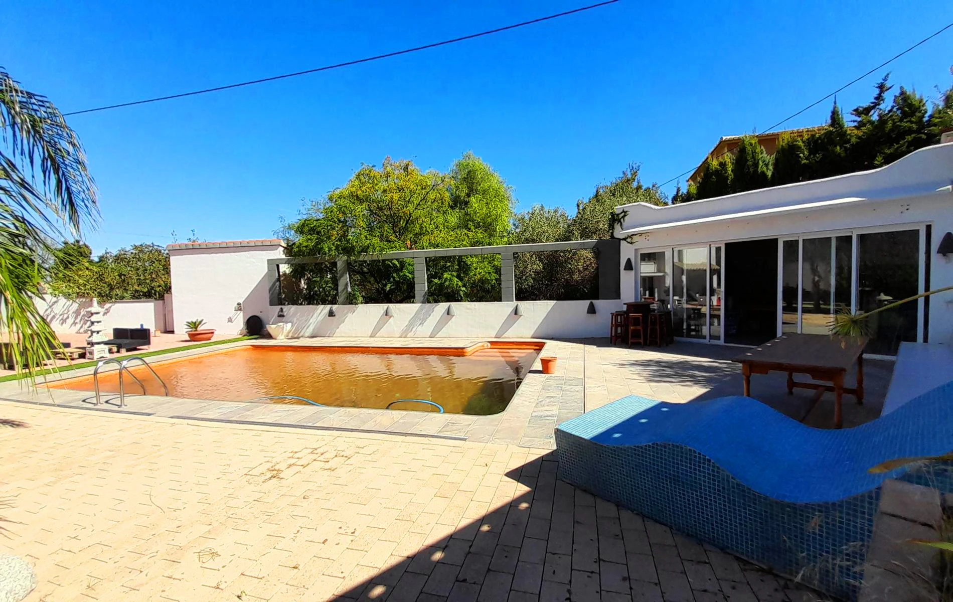 Villa Reformada en el Montgó.