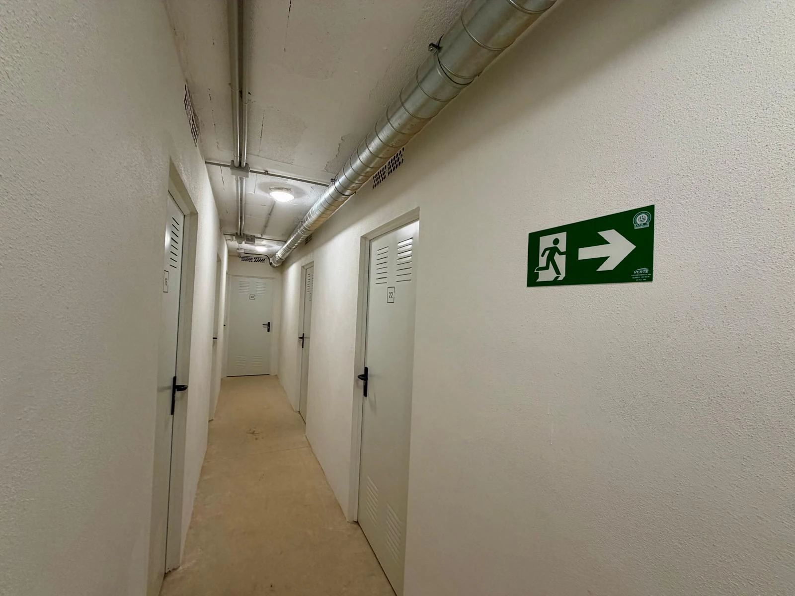 Exclusiva planta baja con 3 dormitorios en venta en Denia a pasos del centro y de comercios