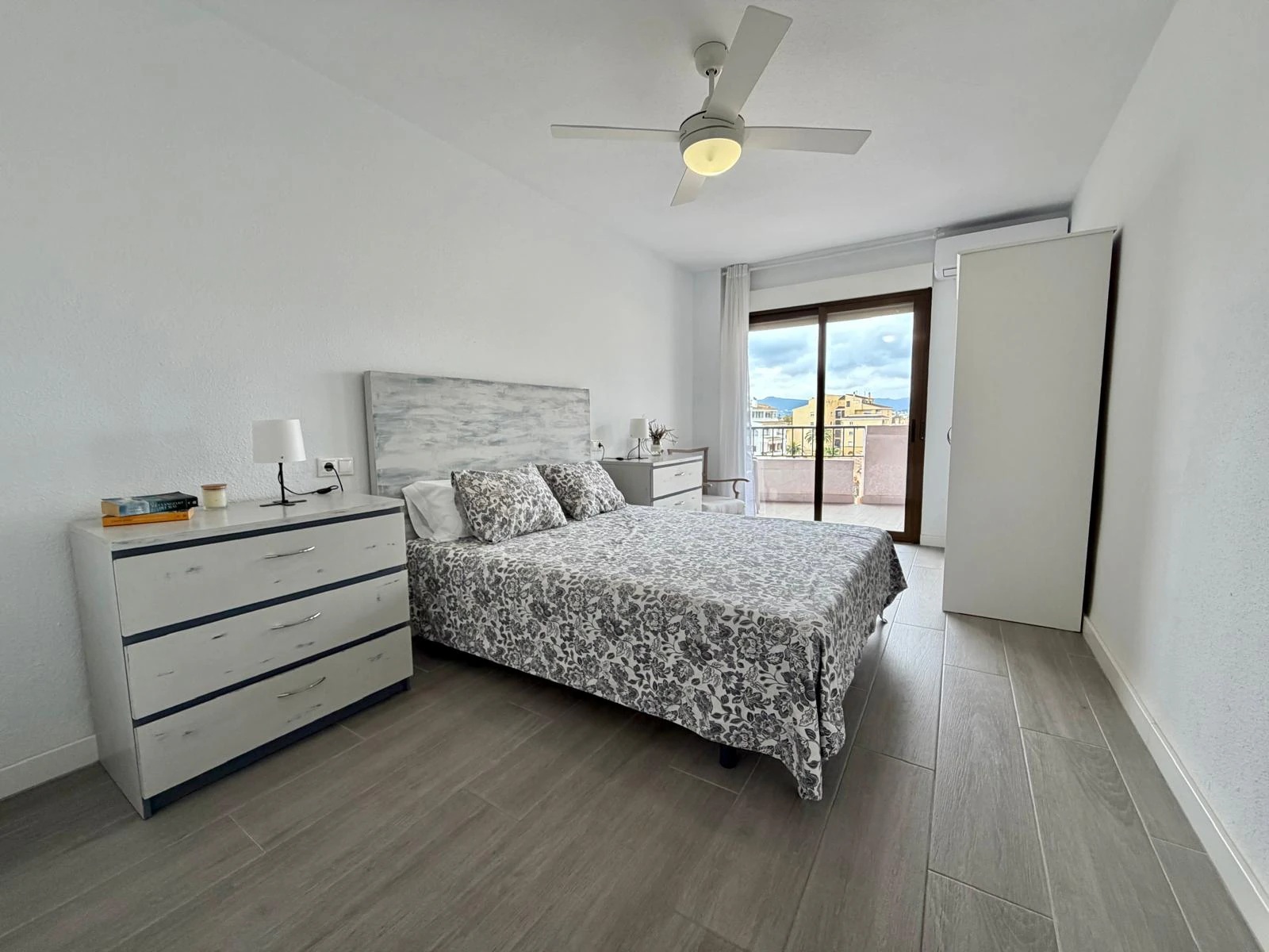 Appartement de 2 chambres à louer en vacances à Javea