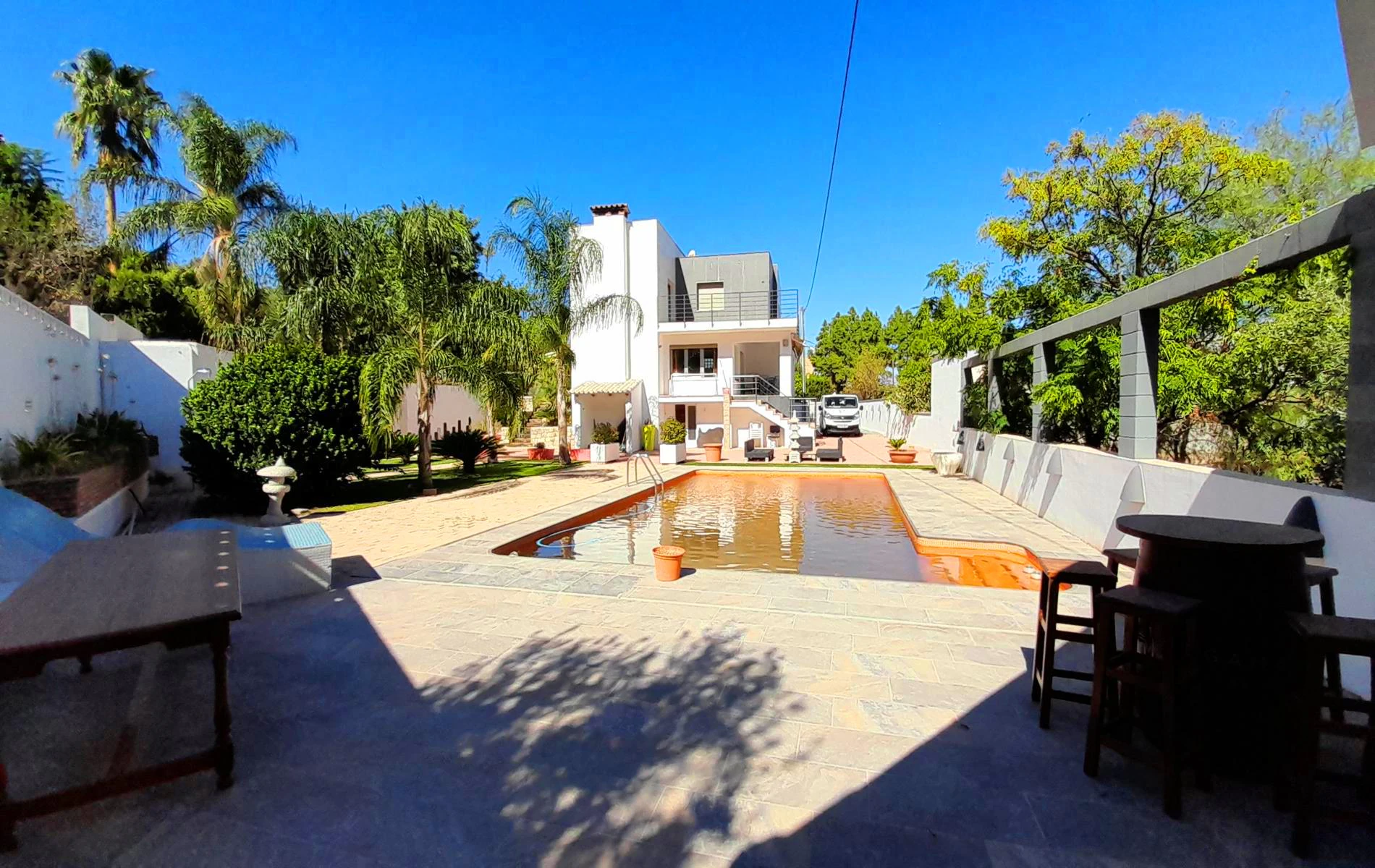 Villa Reformada en el Montgó.