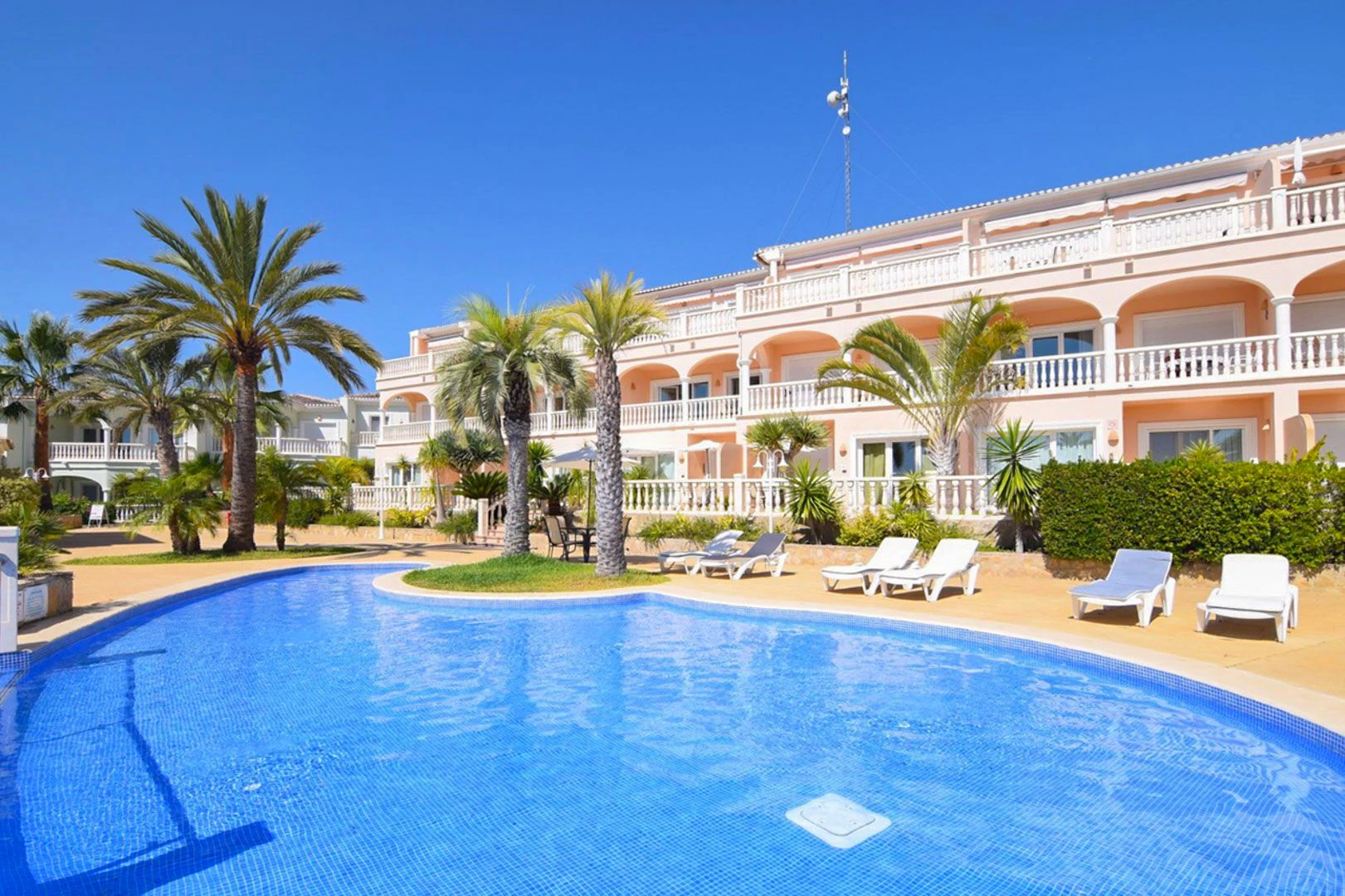 AR55234 - Apartment for sale in a luxury development in La Fustera, Benissa