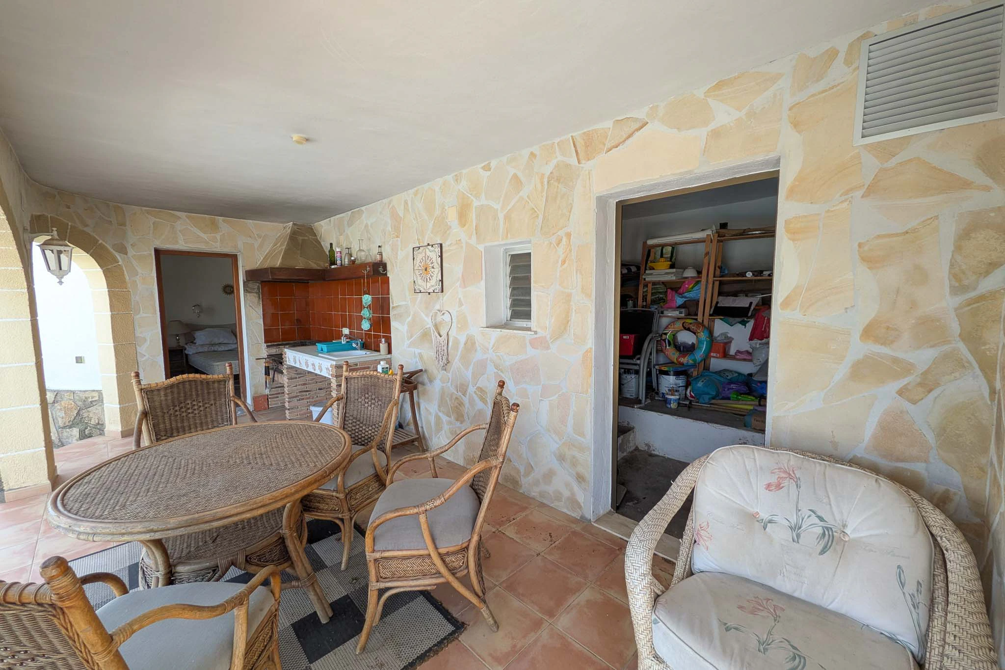 Exclusiva vivienda con piscina y vistas panorámicas al Montgó