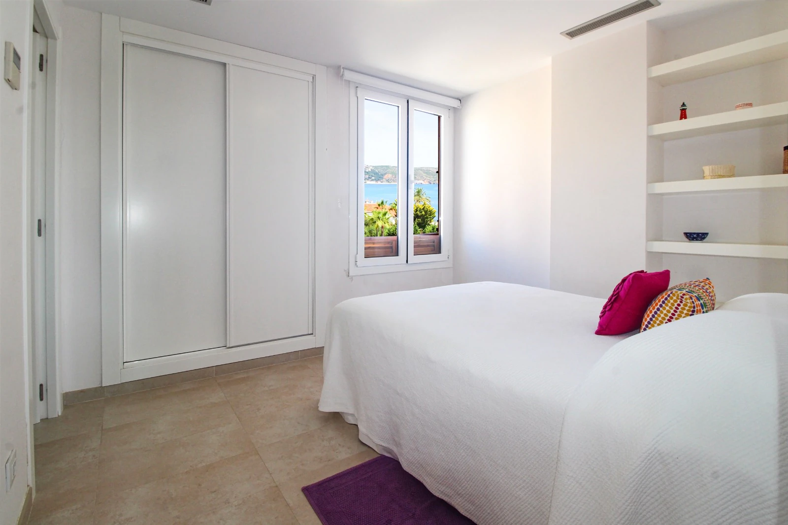 Schöne Wohnung zur Miete in Javea mit Meerblick