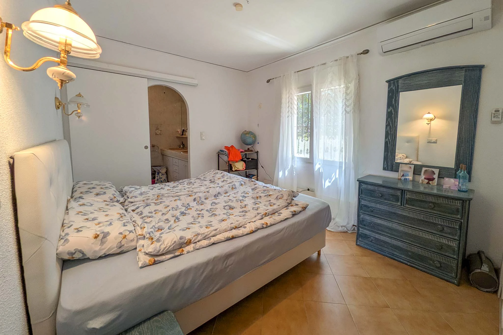 Exclusiva vivienda con piscina y vistas panorámicas al Montgó