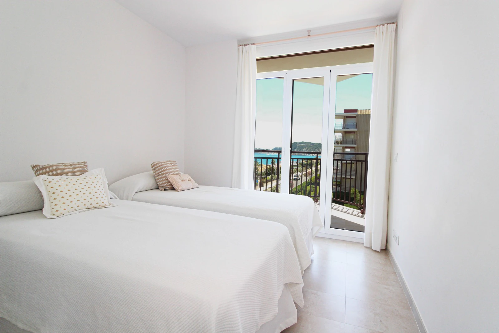 Schöne Wohnung zur Miete in Javea mit Meerblick