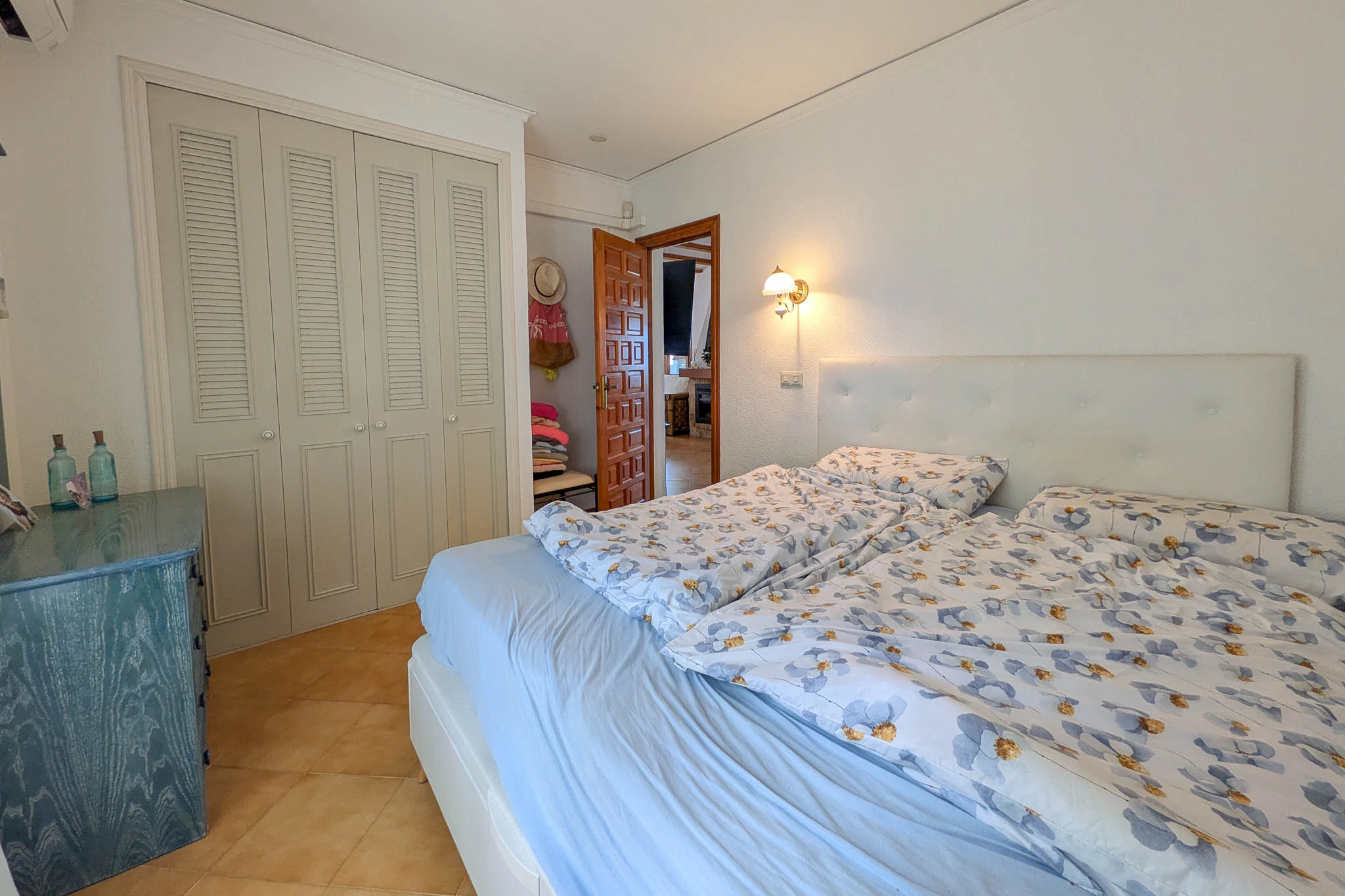 Exclusiva vivienda con piscina y vistas panorámicas al Montgó