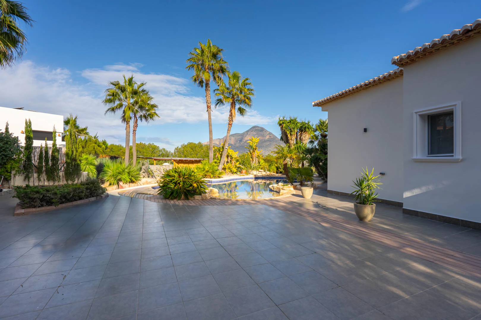 Exklusive Luxusvilla mit Meer- und Montgó-Blick in Jávea