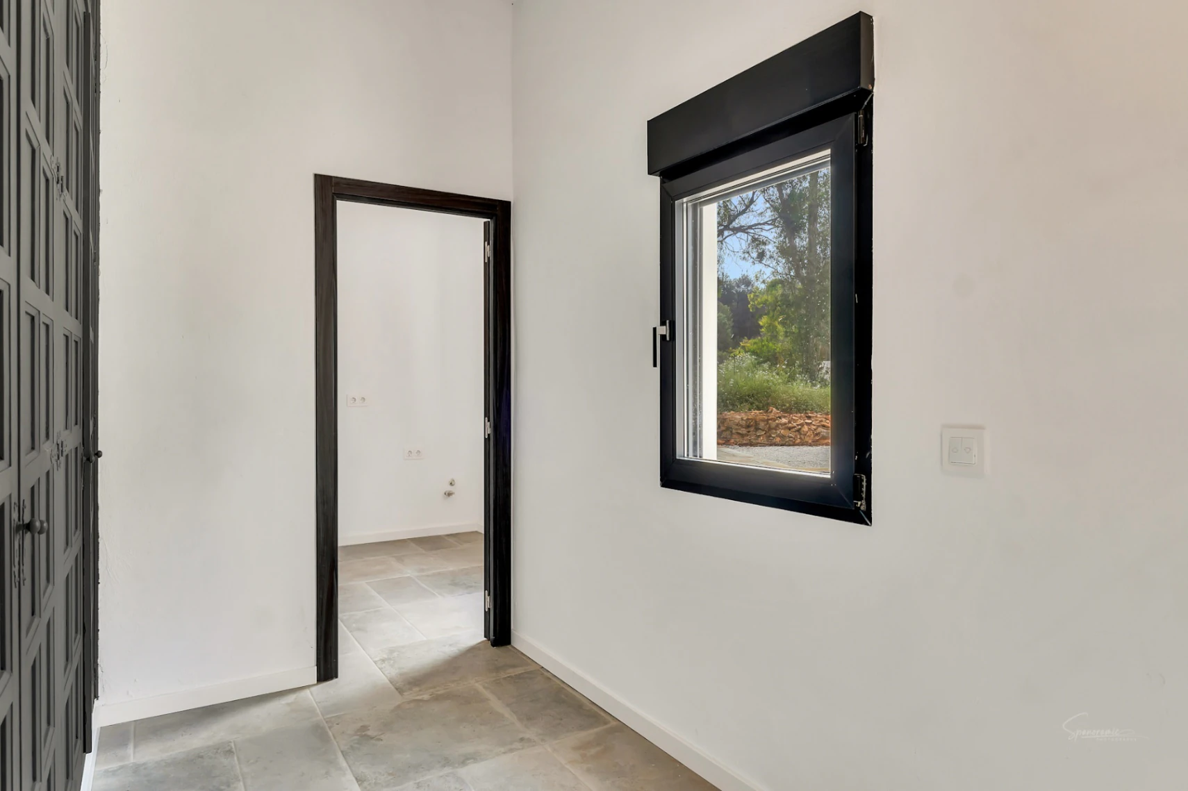 Bonita finca de estilo Andaluz construida en una gran parcela