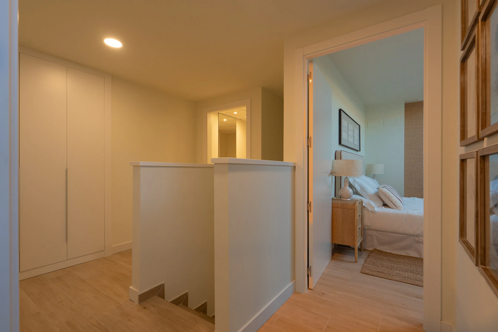 Nieuwe woning met een onverbeterlijke ligging tussen het dorp en de haven in Jávea.