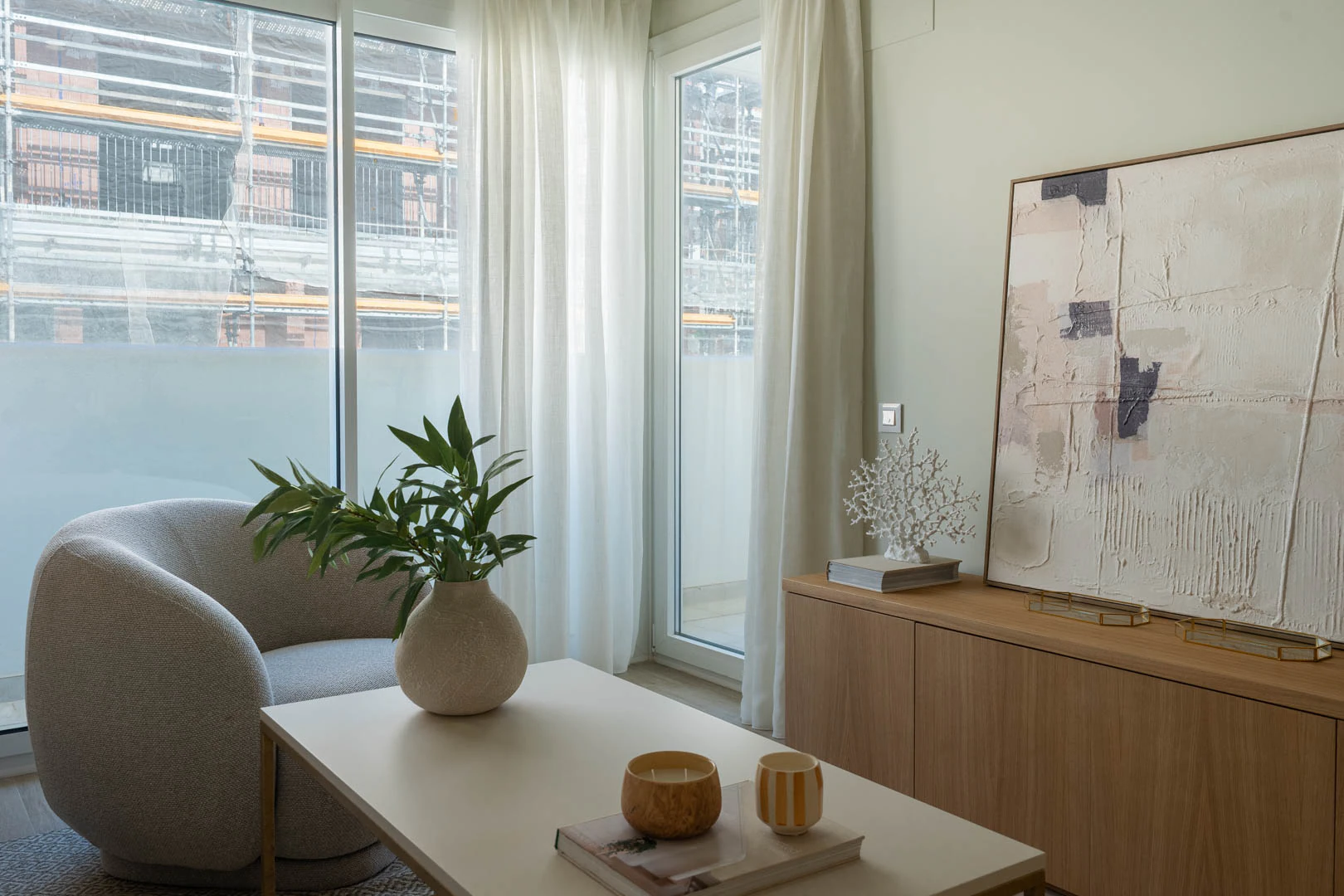 Nieuwe woning met een onverbeterlijke ligging tussen het dorp en de haven in Jávea.