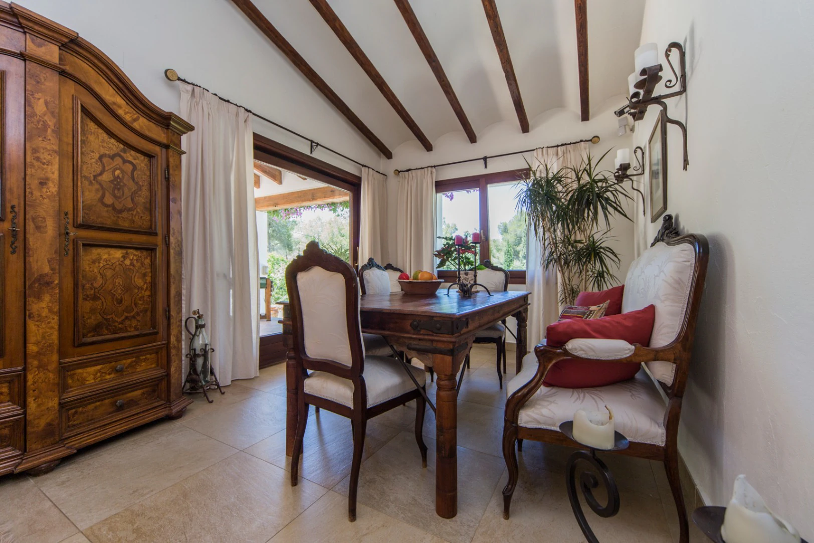 Villa estilo Balear de excelentes calidades en venta en la zona de La Plana, Jávea