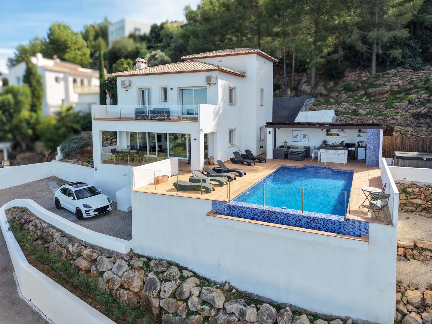 AR56325 - Mediterranean villa with panoramic sea views for sale in La Sella, Pedreguer.