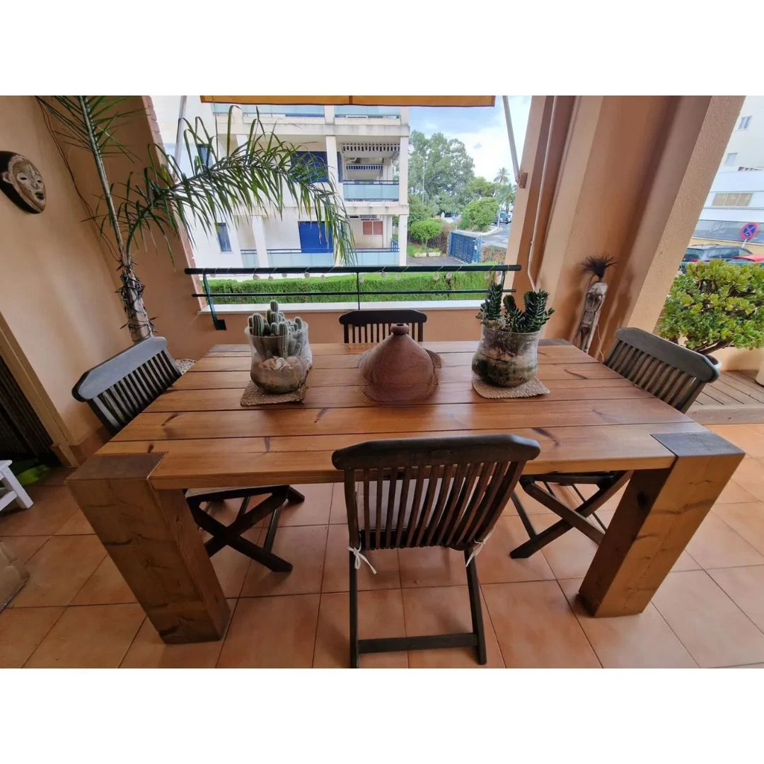 Exclusiva planta baja a pocos metros de la playa en venta en Denia