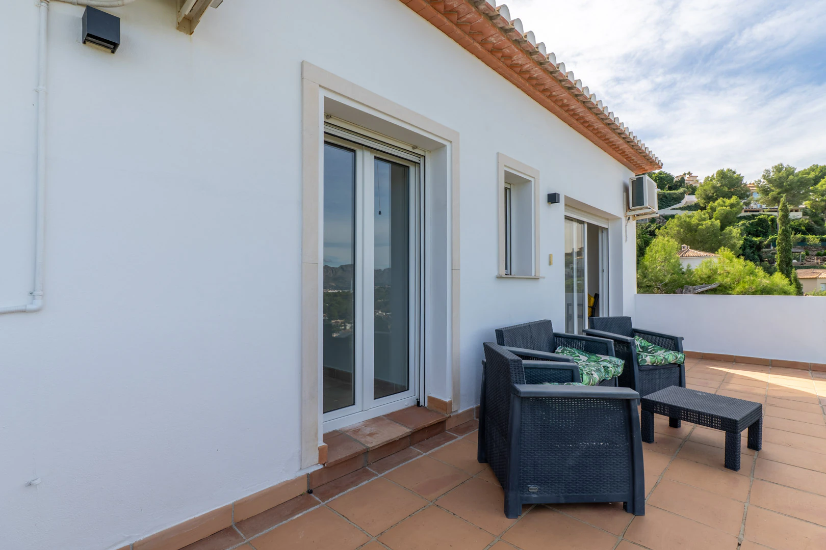 Villa mediterranea con vistas panorámicas al mar a la venta en La Sella, Pedreguer.