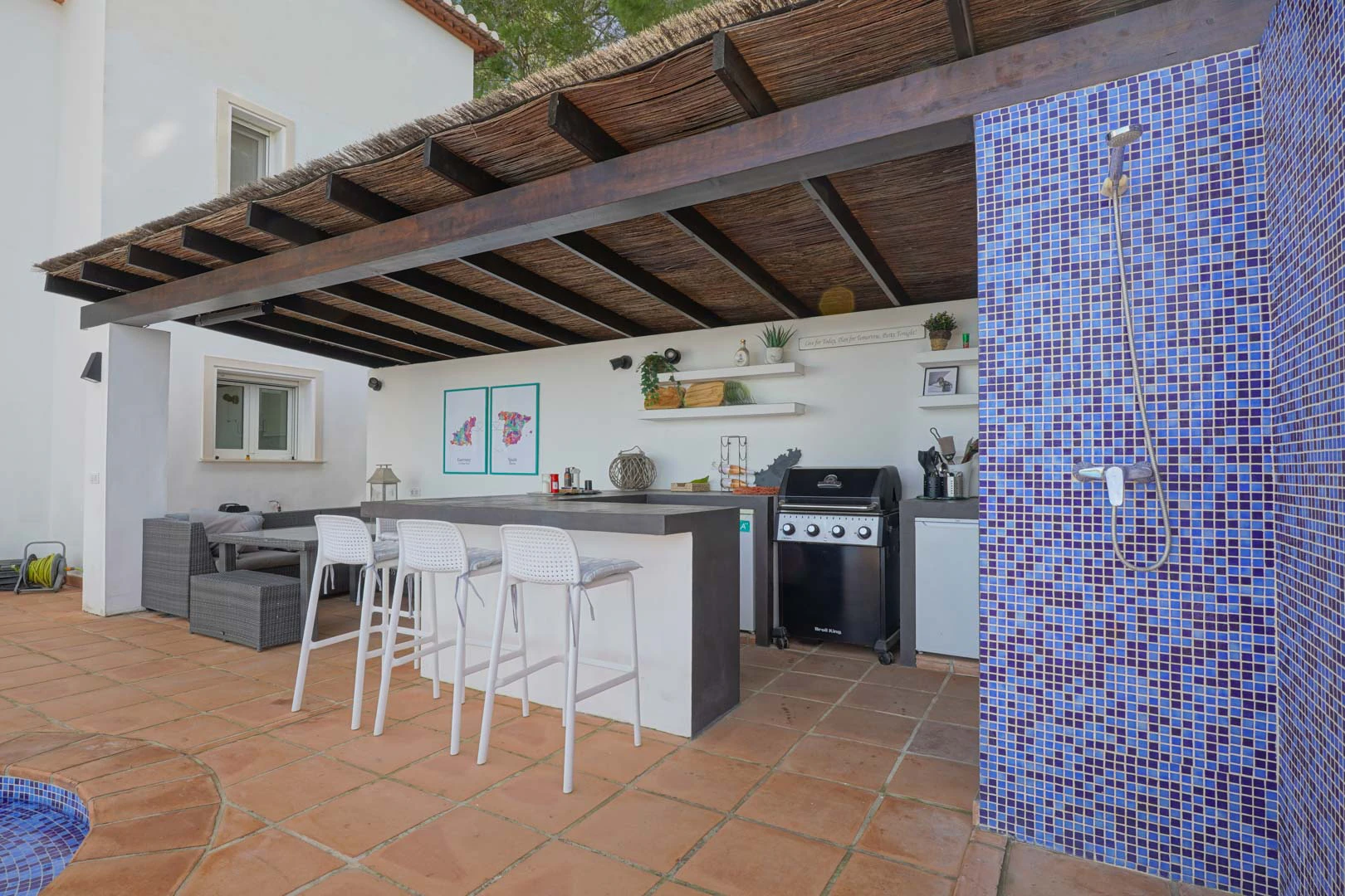 Villa mediterranea con vistas panorámicas al mar a la venta en La Sella, Pedreguer.