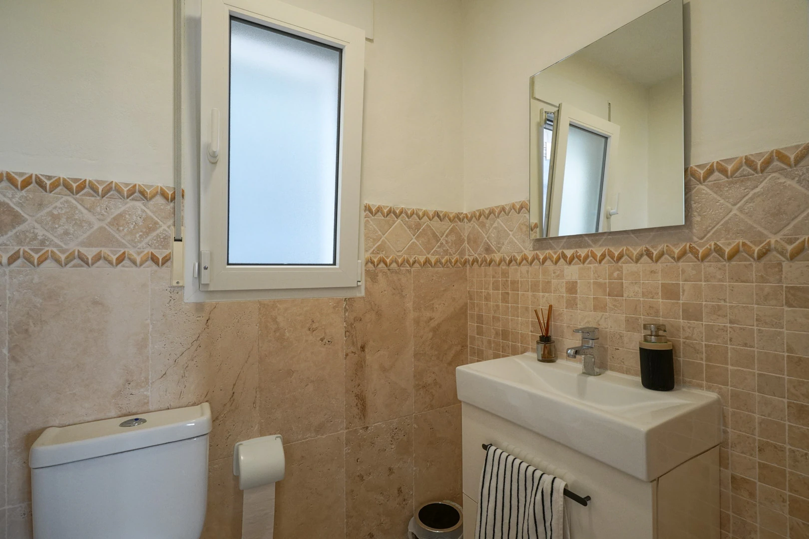 Villa mediterranea con vistas panorámicas al mar a la venta en La Sella, Pedreguer.