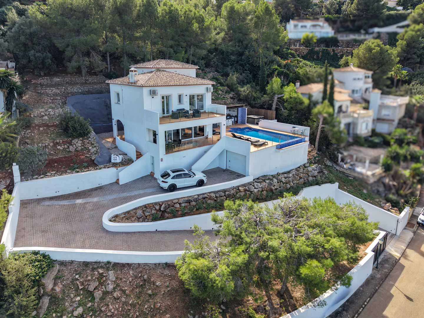 Villa mediterranea con vistas panorámicas al mar a la venta en La Sella, Pedreguer.