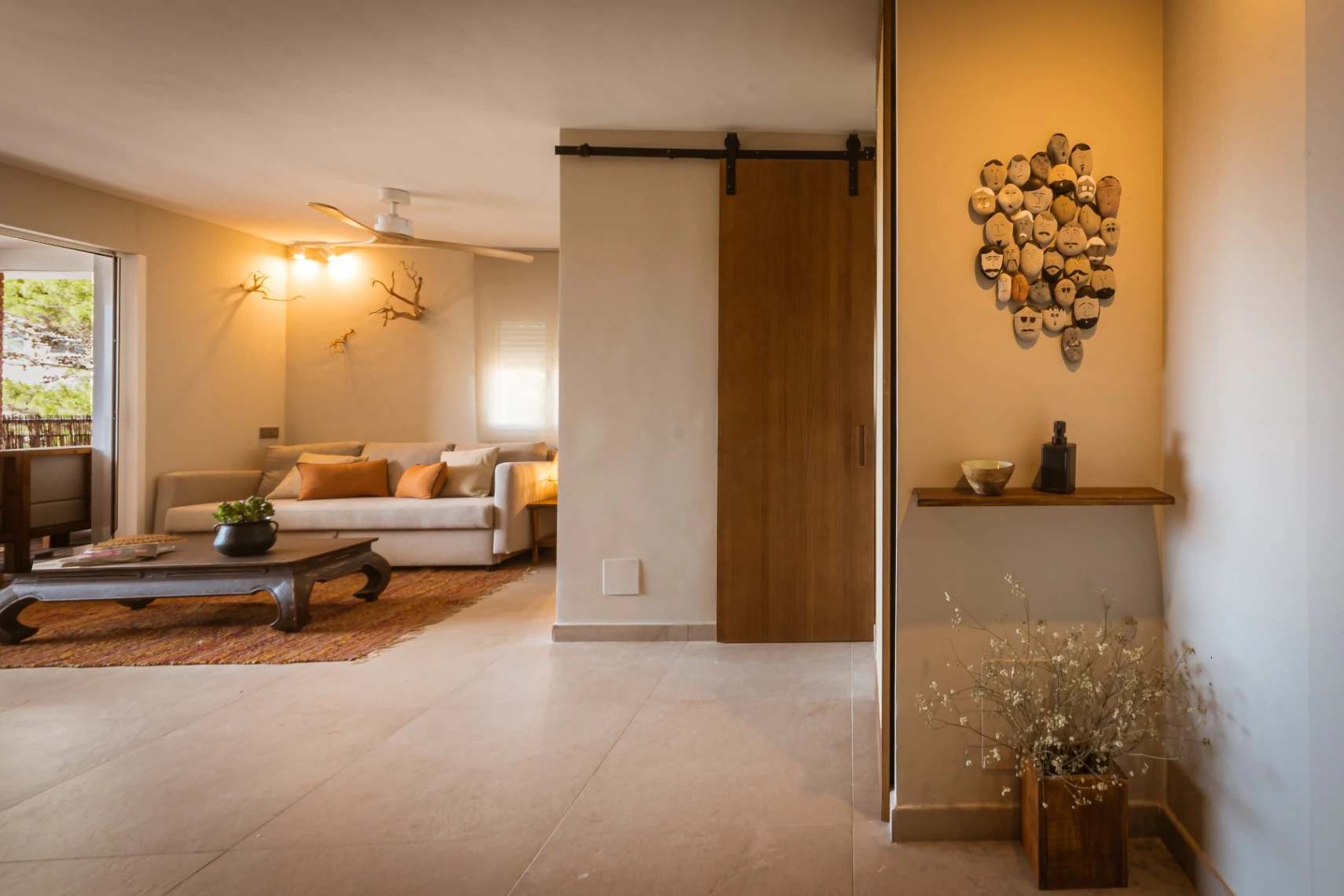 Piso de 2 dormitorios en venta en Javea con vistas al mar a 100 metros de la playa