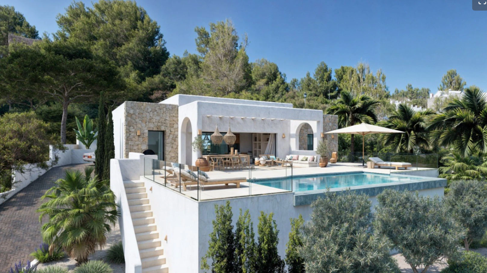 Villa ibicenca de obra nueva con vistas panorámicas en Pedreguer