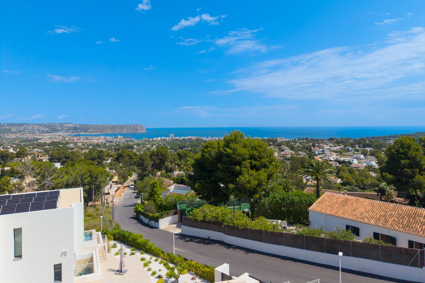 Villa de lujo con licencia y vistas panorámicas en Jávea - 3