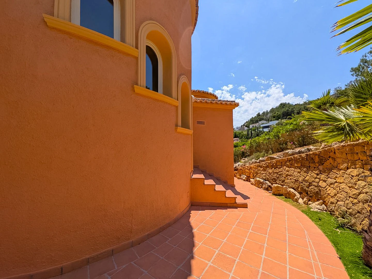 Villa exclusive avec vue sur la mer et piscine à débordement à Jávea